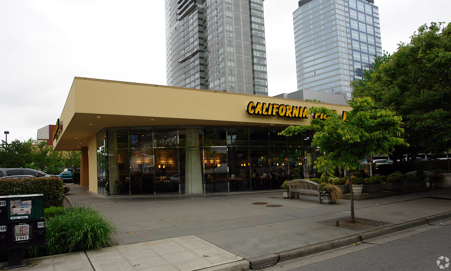 California Pizza Kitchen In Bellevue To Close Kidder Mathews   Ca Pizza Kitchen 