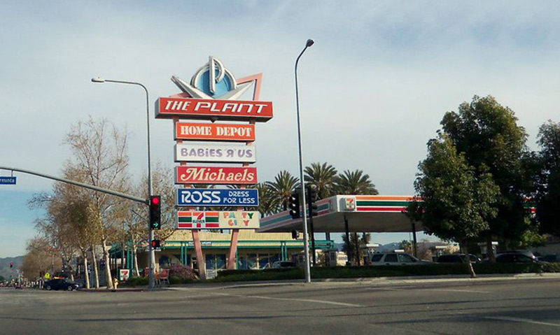 Michael J. Navarro Retail Broker Orange County, CA